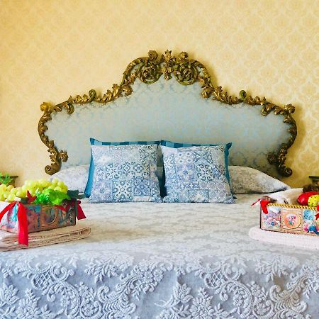 Bed and Breakfast Dimora Umberto Катания Экстерьер фото