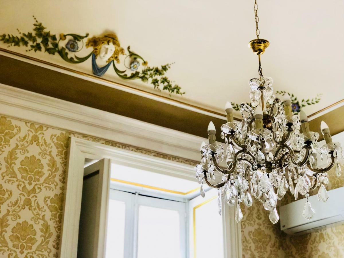 Bed and Breakfast Dimora Umberto Катания Экстерьер фото